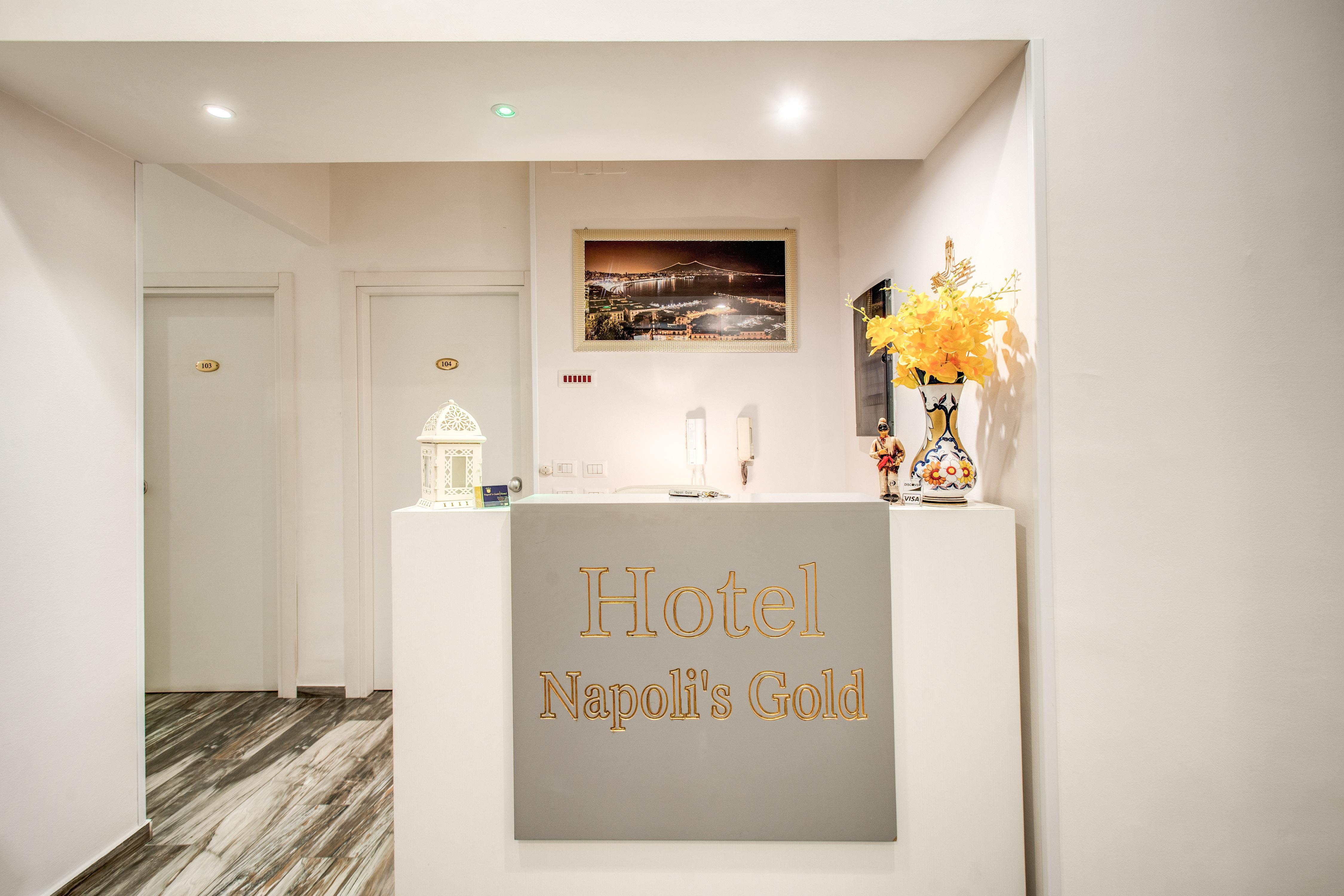 Готель Napoli'S Gold Екстер'єр фото